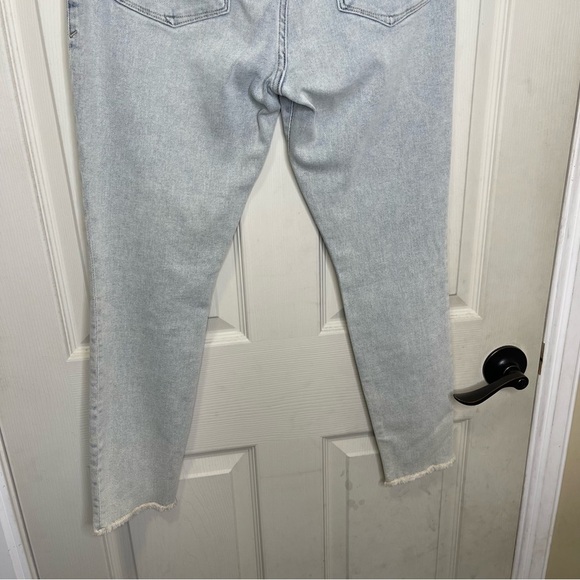 GOOD AMERICAN
Good Legs Raw Edge Crop Skinny Jeans Sz 12/31 - Picture 9 of 10